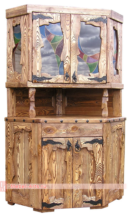 Буфет под старину и с витражными стеклами дверок